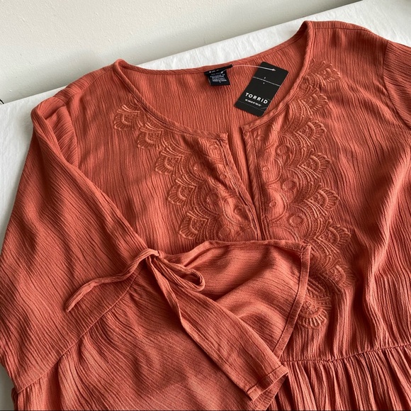 Torrid NWT Spice Embroidered Peasant Top - Picture 11 of 13